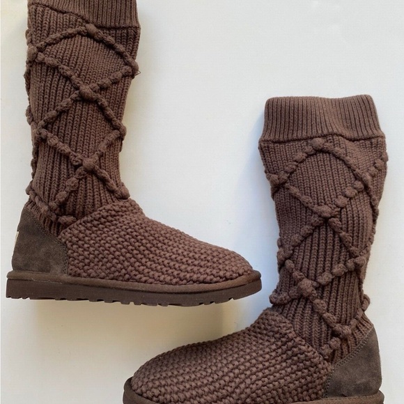 UGG Classic Cardy Brown Argyle Knit Sweater Boots size 8 with Box - Picture 3 of 12